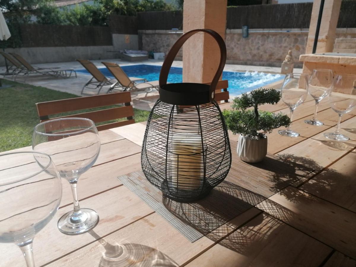 Villa Lara Sa Pobla Exteriör bild